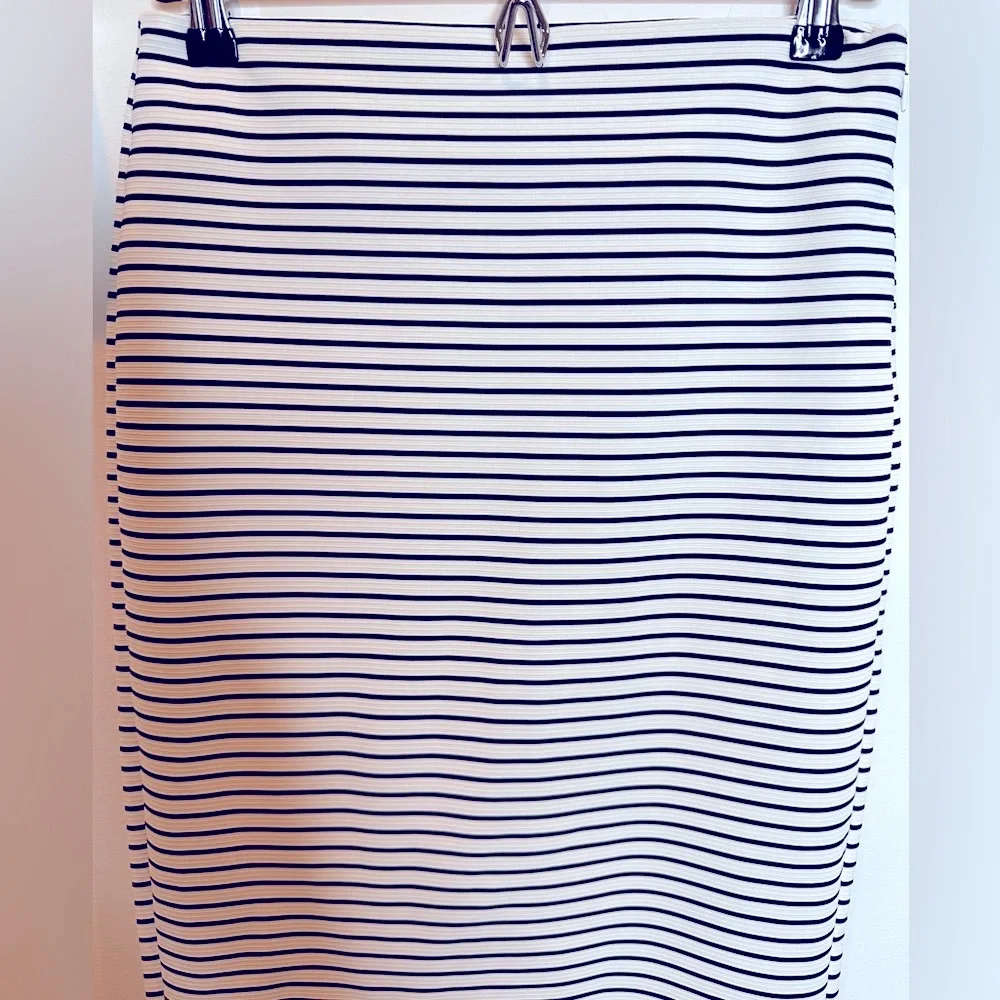 NWOT Forever 21 striped Pencil Skirt - Picture 2 of 5